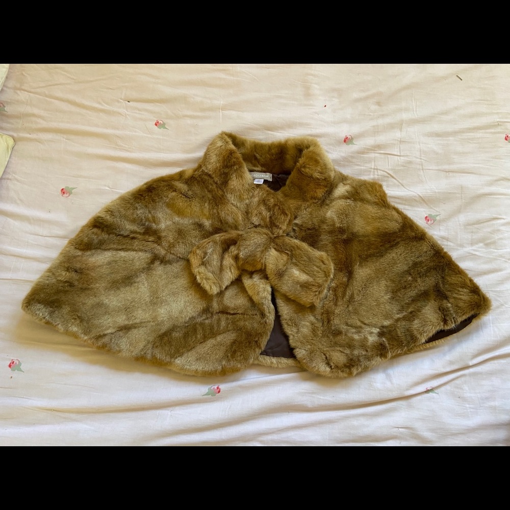 Nordstrom brand Girl Faux Fir -super soft,like new